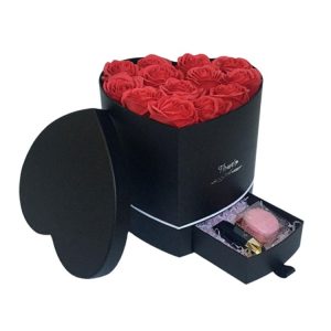 Бесплатный образец бумажной красной роскошной двухслойной упаковки в форме цветка в форме сердца